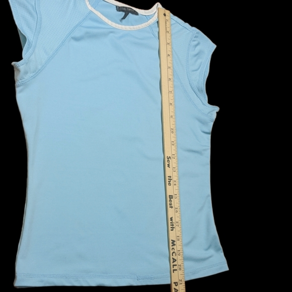 Light Blue Daisy Fuentes Size Small Tee with Mesh Cap Sleeves - Picture 9 of 10